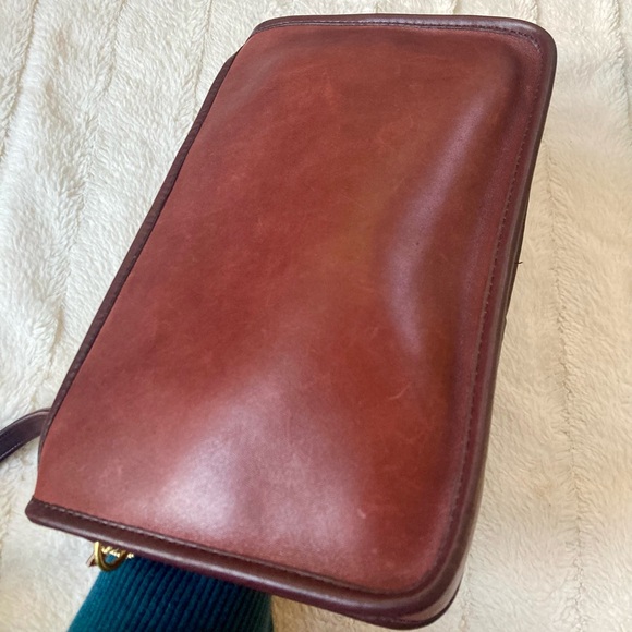 Coach Vintage Basic Bag Burgundy 9455 - Picture 5 of 15